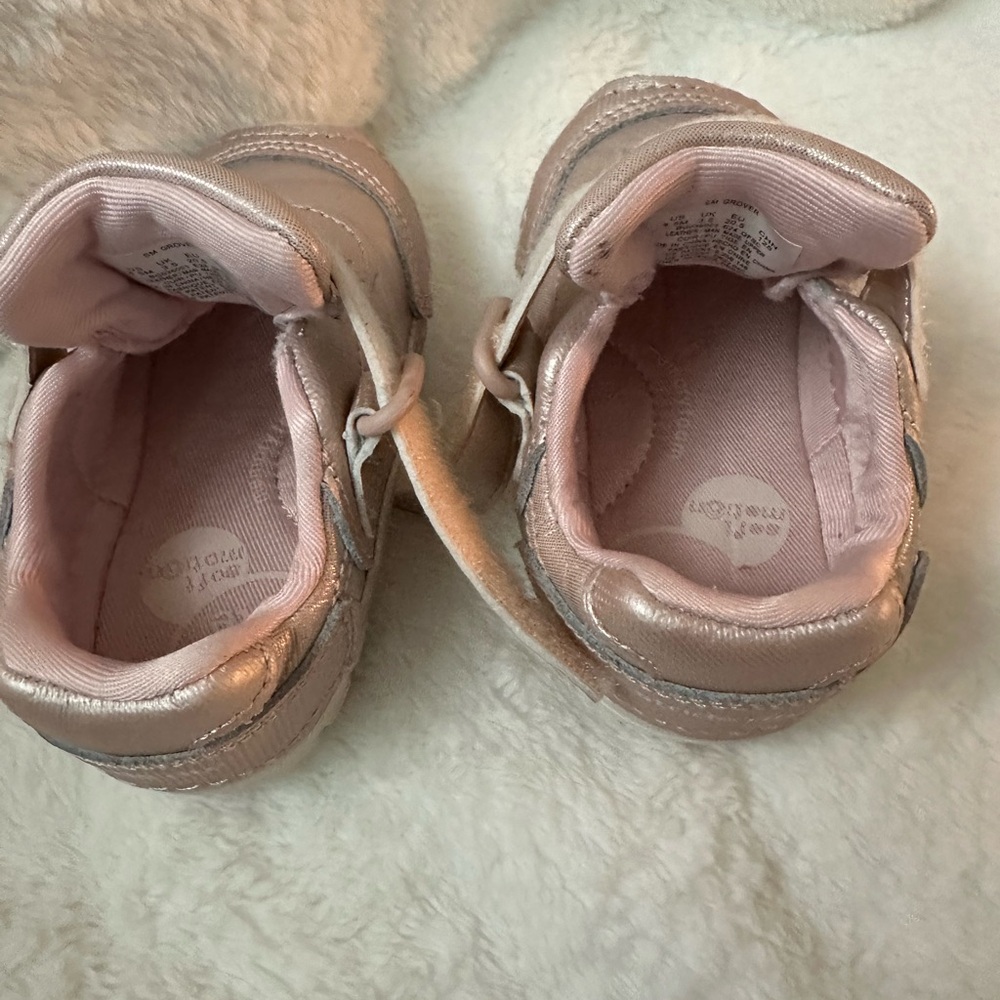 Stride Rite SM size 4.5 Grover sneakers in champagne - Picture 8 of 11